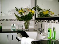 Ensuite bathroom, Smithfield Farm B&B